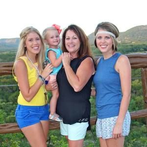 Meet your Posher, Lorri